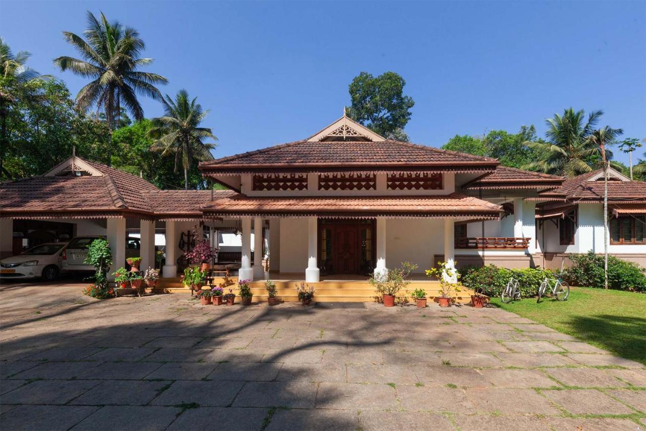 Crystal Homestay By Veo - Part Of Stayvista Madikeri Exterior foto
