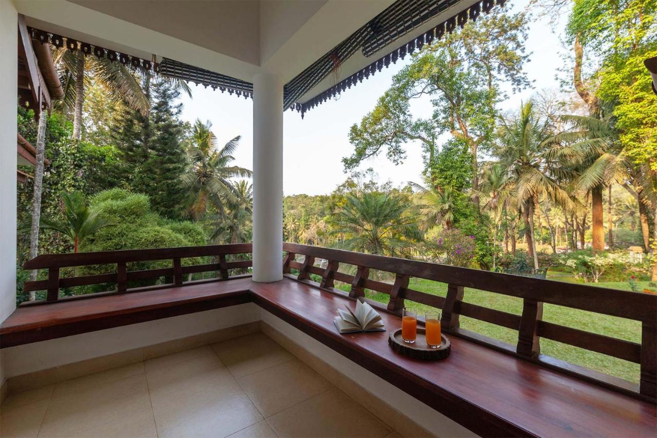 Crystal Homestay By Veo - Part Of Stayvista Madikeri Exterior foto